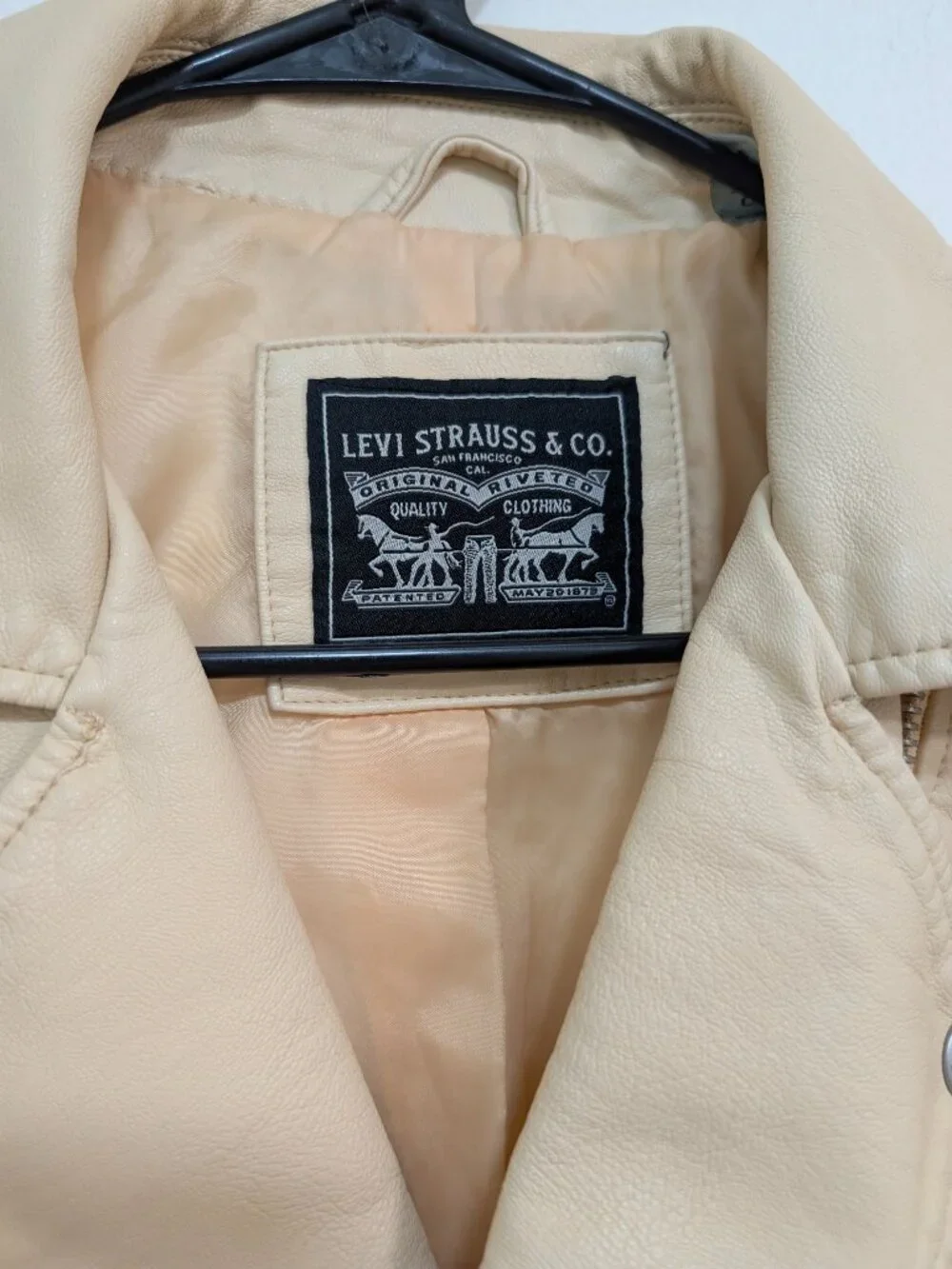 Levi Strauss Women's Cream‎ Leather Biker Jacket